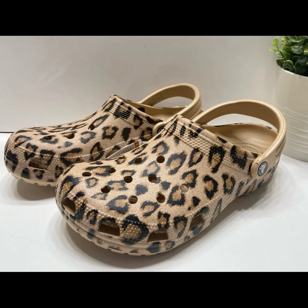 NEW Crocs Classic Printed Clog Leopard/Gold Cheetah Print 205838-98R  M9/W11.